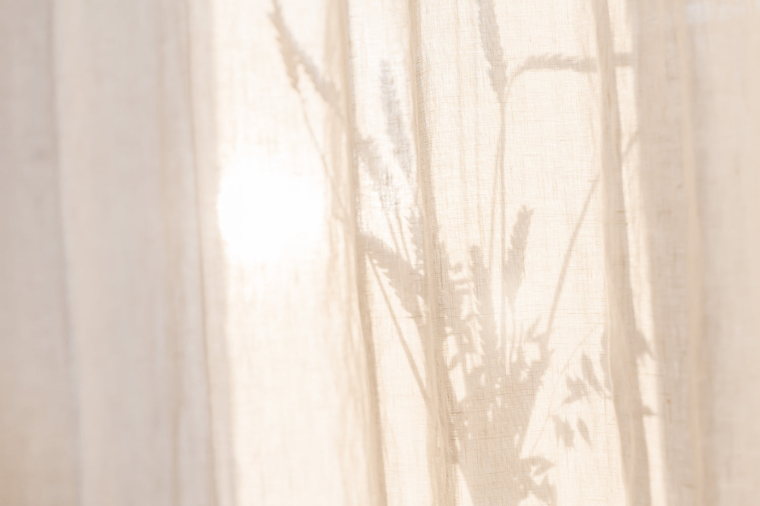 Blend- & Wärmeschutzvorhänge – angenehmes Licht und Hitzeschutz